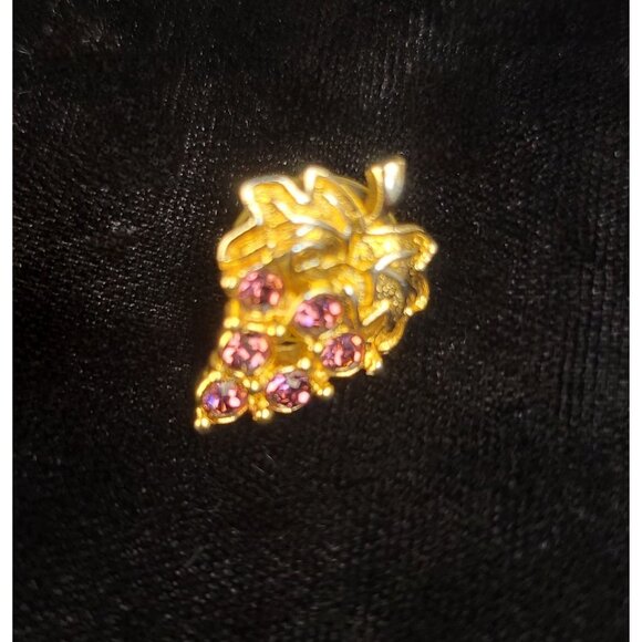 Vintage Avon Grape Cluster Rhinestone Earrings - Picture 10 of 14